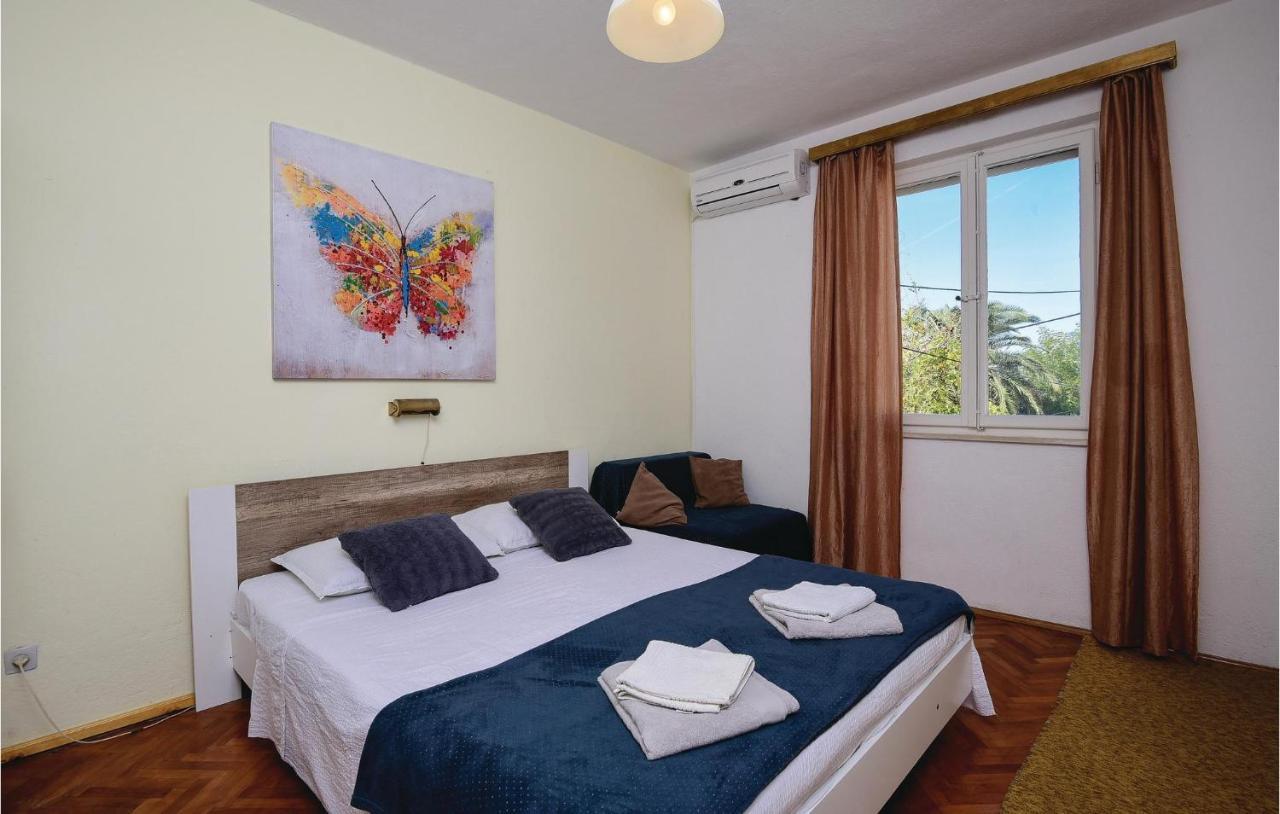 4 Bedroom Lovely Home In Жуляна Екстер'єр фото