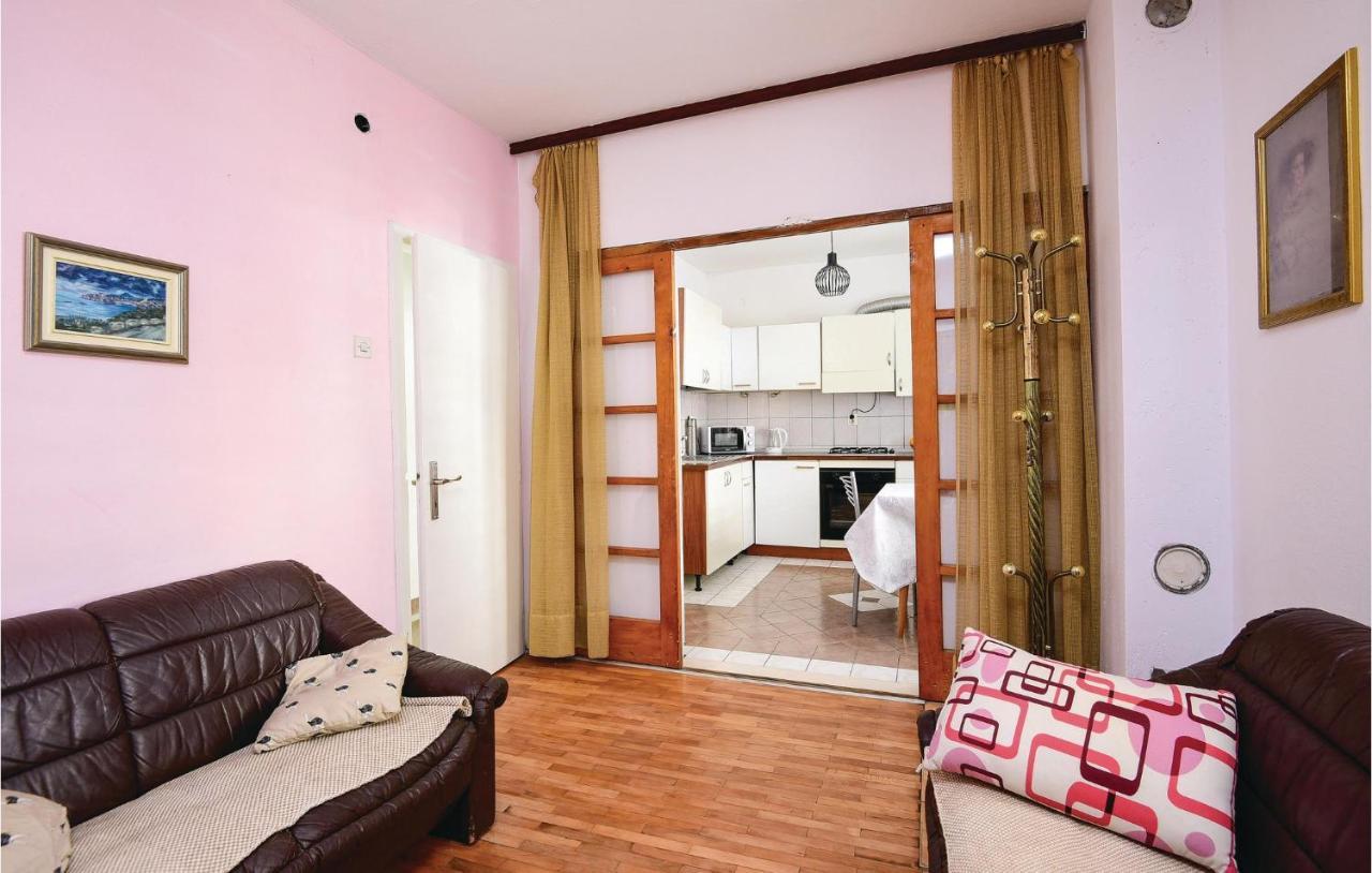 4 Bedroom Lovely Home In Жуляна Екстер'єр фото