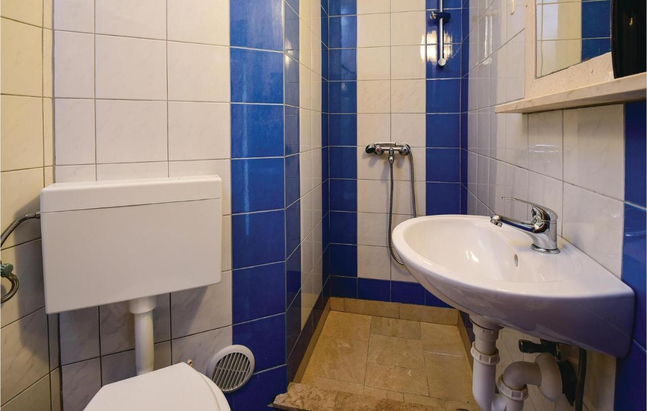 4 Bedroom Lovely Home In Жуляна Екстер'єр фото